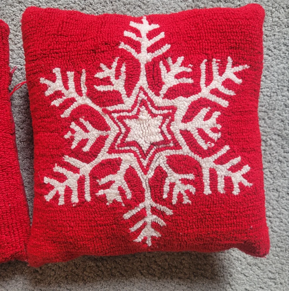Red & Ivory Tufted Snowflake Throw Pillows - Set of 2